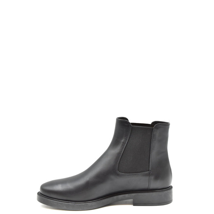 Tod`s Women Boots