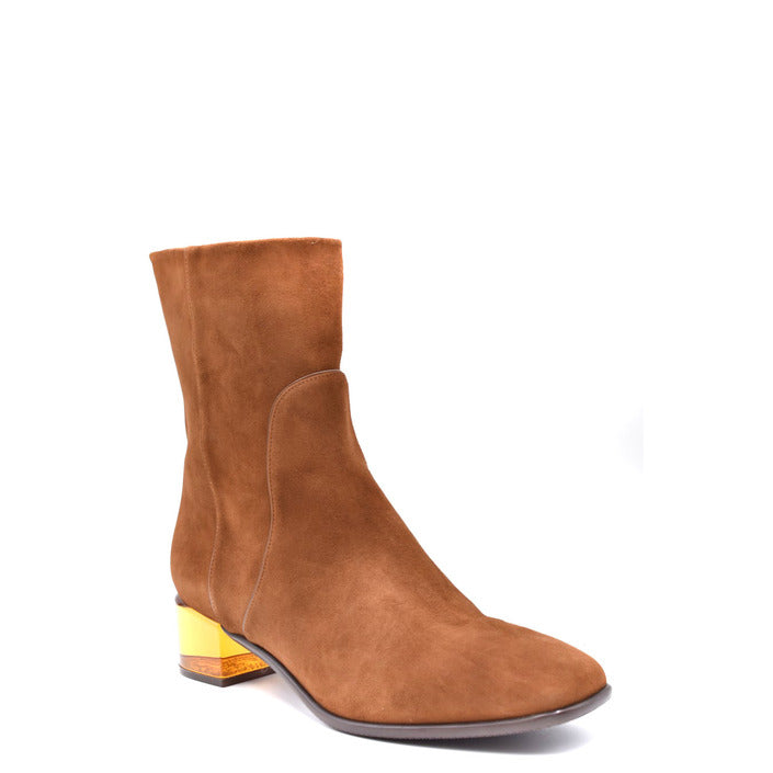 Stuart Weitzman Women Boots
