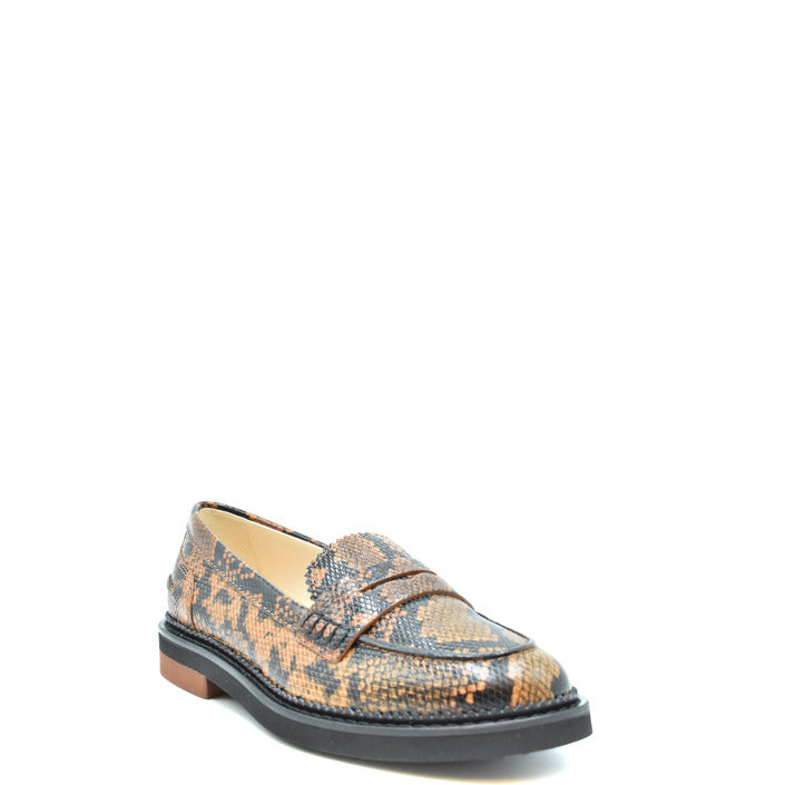 Tod`s Women Moccassin