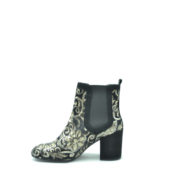Stuart Weitzman Women Boots